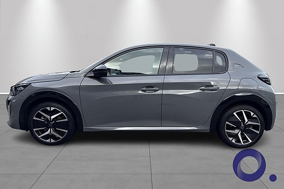 Peugeot e-208 2 of 26
