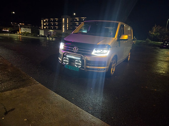 Volkswagen Transporter 6 of 6