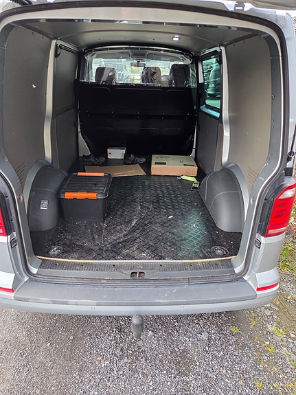 Volkswagen Transporter 4 of 6