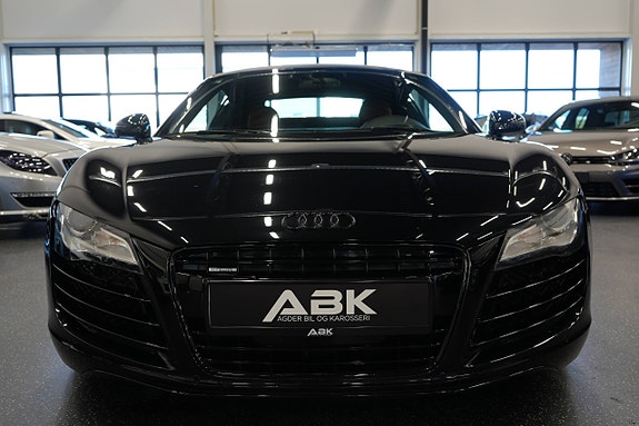 Audi R8 5 of 30