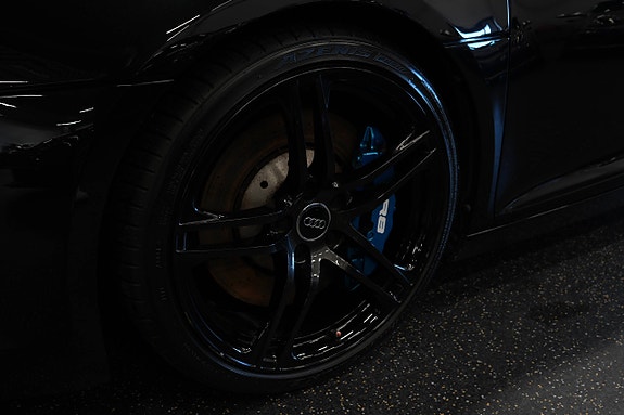 Audi R8 3 of 30