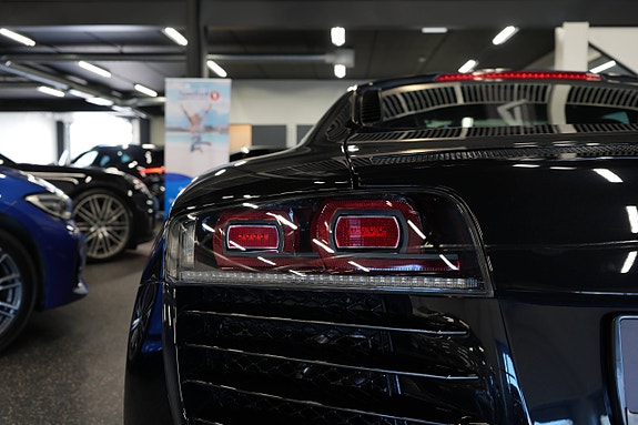 Audi R8 14 of 30