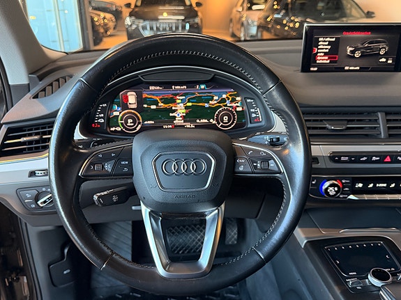 Audi Q7 14 of 30