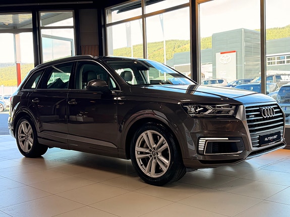 Audi Q7 11 of 30
