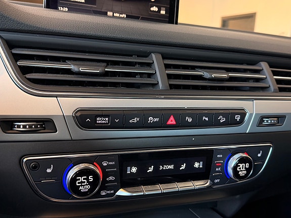 Audi Q7 19 of 30