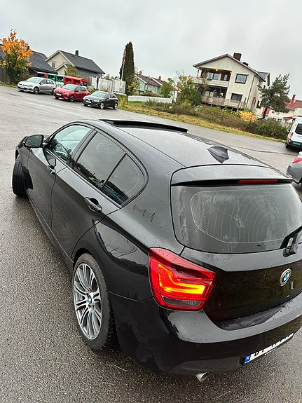 BMW 118d 13 of 30