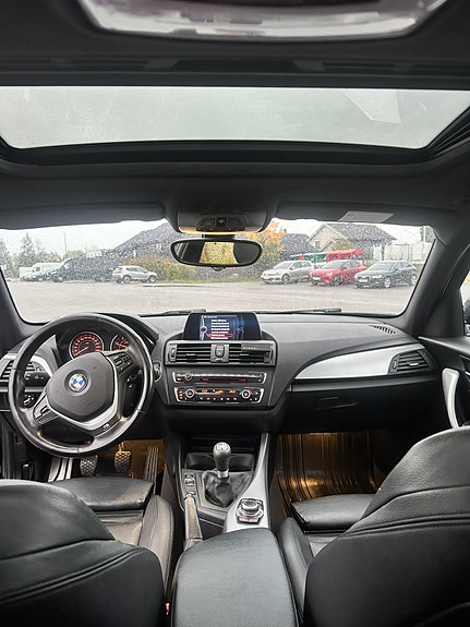 BMW 118d 18 of 30