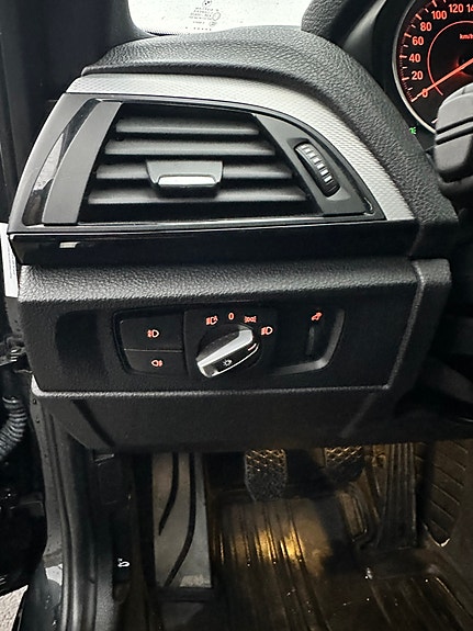 BMW 118d 21 of 30