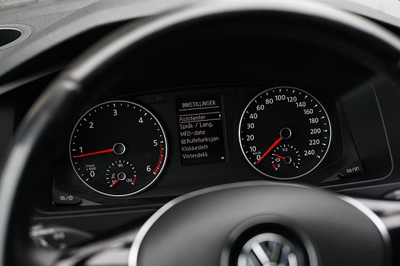 Volkswagen Caravelle 14 of 19