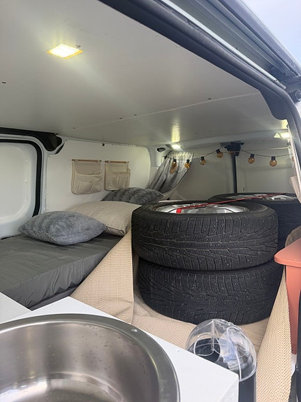 Ford Transit 8 of 24