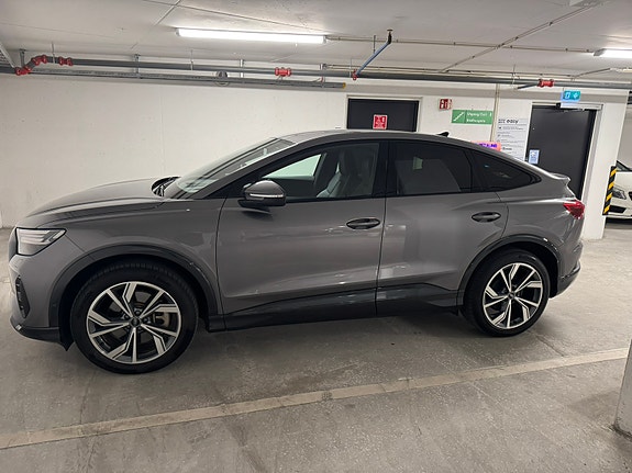 Audi Q4 e-tron 12 of 30