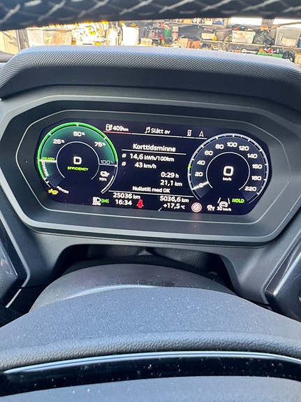 Audi Q4 e-tron 15 of 30