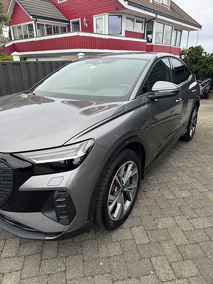 Audi Q4 e-tron 10 of 30