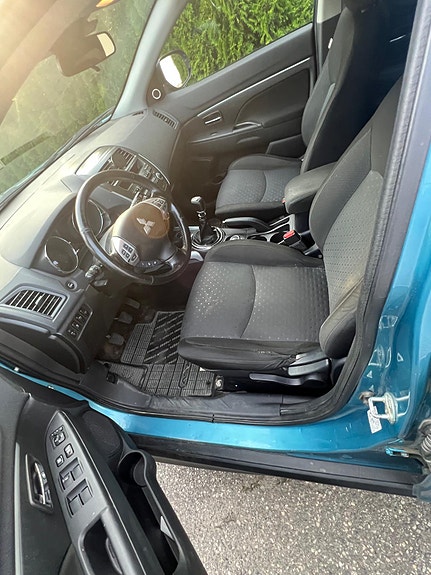 Mitsubishi ASX 7 of 12