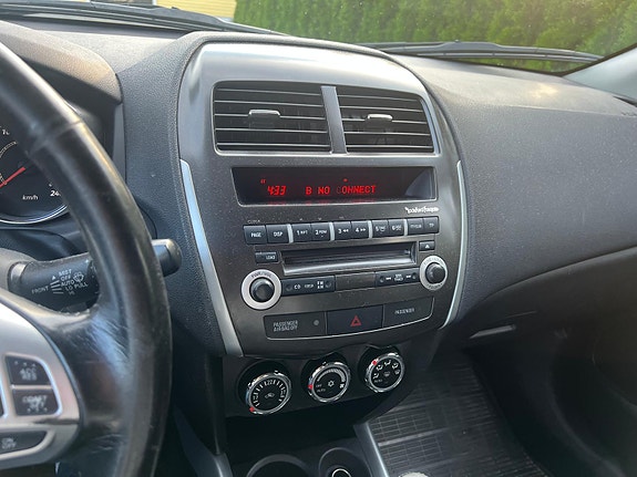 Mitsubishi ASX 10 of 12