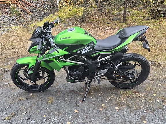 Kawasaki Z 125 6 of 11