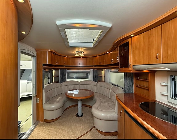 Hobby 560 Excelsior 5 of 12
