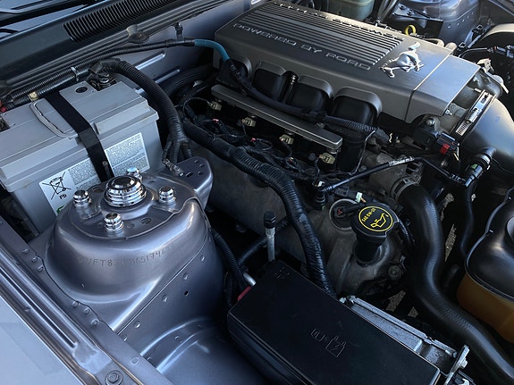 Ford Mustang 27 of 27