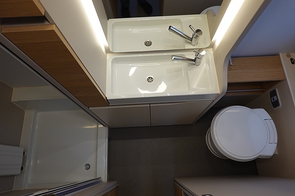 Adria Adora 572 UT m/ markise /mover/Solcelle ++ 29 of 30