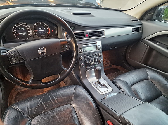 Volvo S80 6 of 8