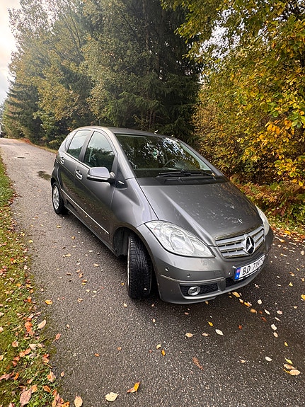 Mercedes-Benz A160 d 2 of 24