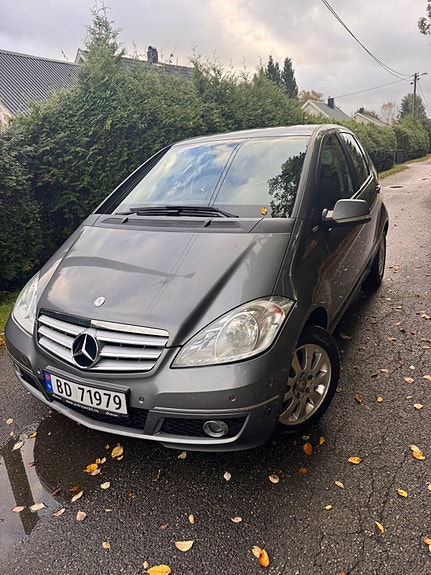 Mercedes-Benz A160 d 3 of 24