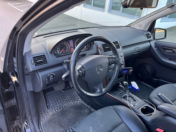 Mercedes-Benz A160 7 of 9