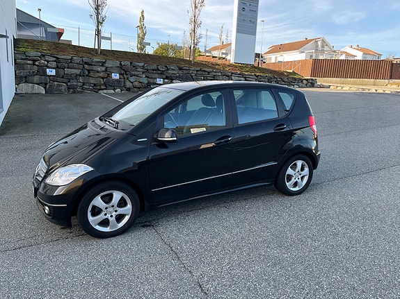 Mercedes-Benz A160 5 of 9