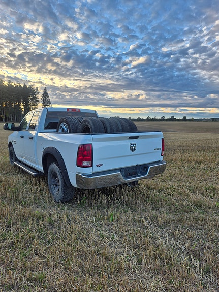 Dodge RAM 1500 11 of 19