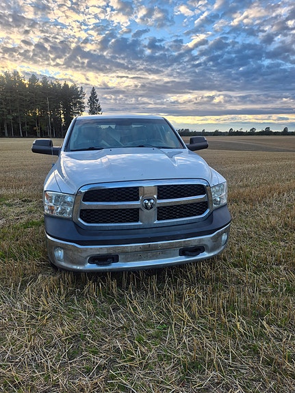 Dodge RAM 1500 4 of 19