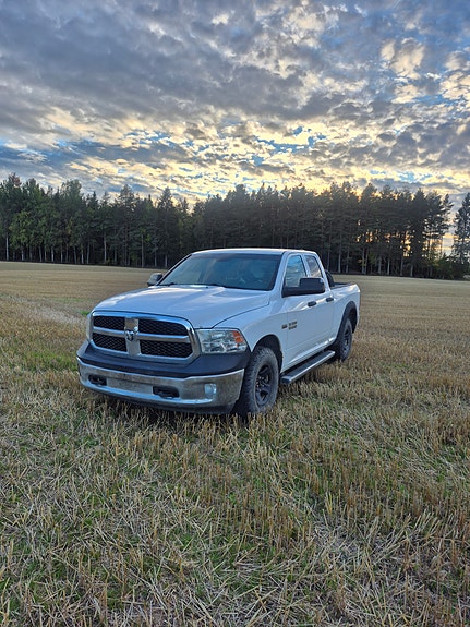 Dodge RAM 1500 7 of 19
