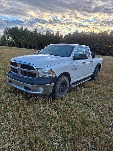 Dodge RAM 1500 5 of 19
