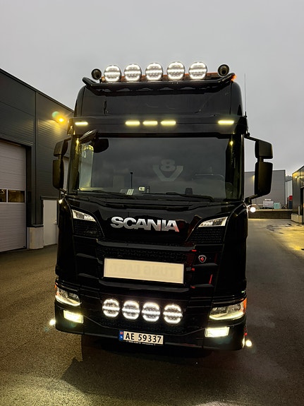 Scania R650 6x4 m/2017 Carnehl tippsemi 3 of 26