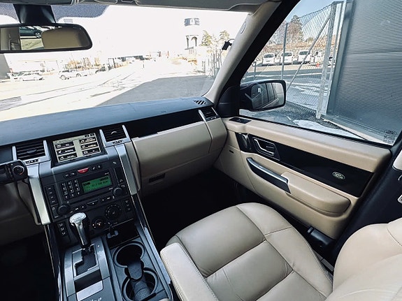 Land Rover Range Rover 20 of 28