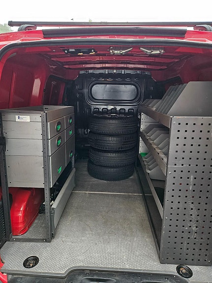 Nissan e-NV200 11 of 30
