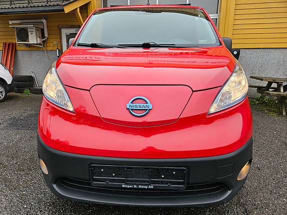 Nissan e-NV200 25 of 30