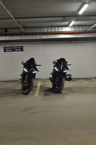 Yamaha YZF-R 125 15 of 18