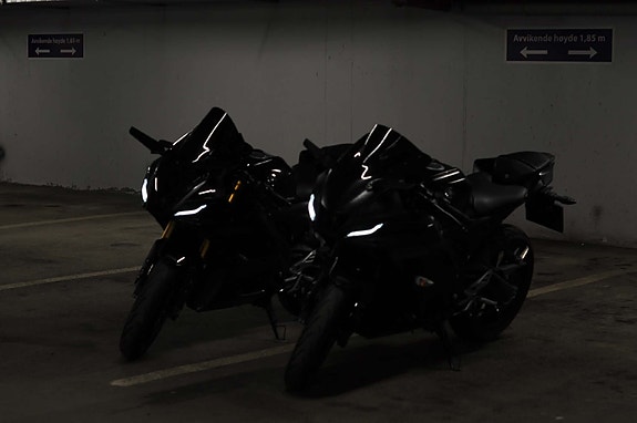 Yamaha YZF-R 125 3 of 18