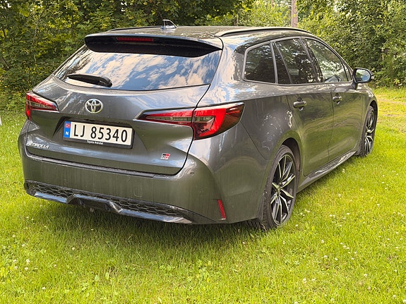 Toyota Corolla 4 of 30