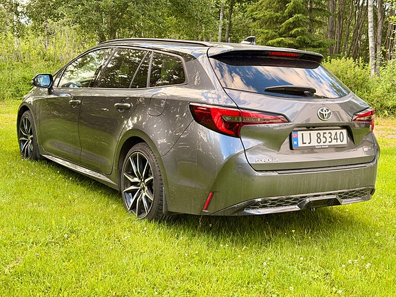 Toyota Corolla 6 of 30