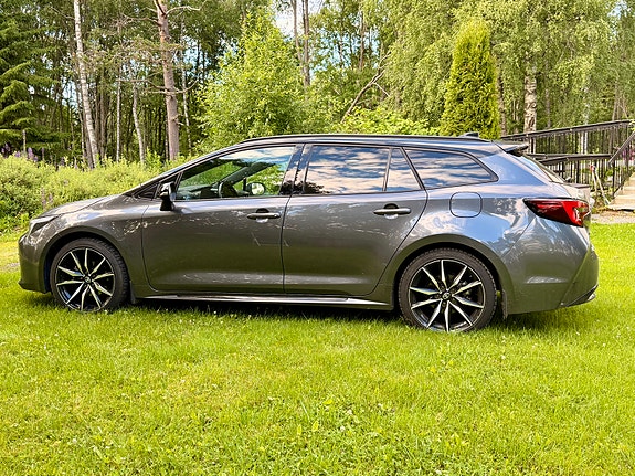 Toyota Corolla 7 of 30