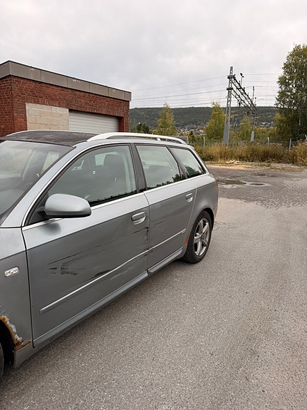Audi A4 4 of 21
