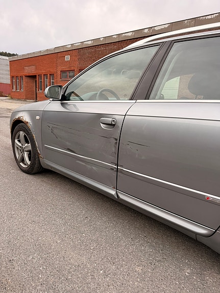 Audi A4 3 of 21