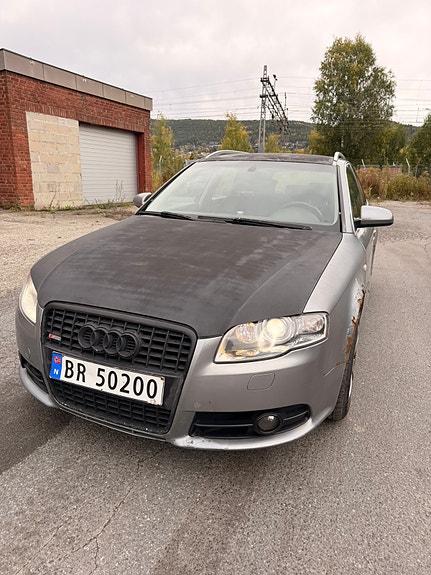 Audi A4 6 of 21
