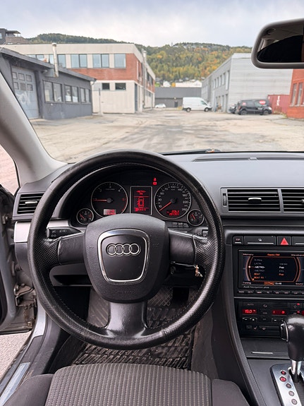 Audi A4 17 of 21