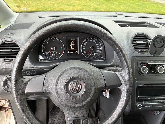 Volkswagen Caddy Maxi 19 of 25