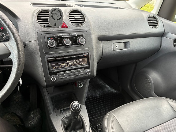 Volkswagen Caddy Maxi 20 of 25