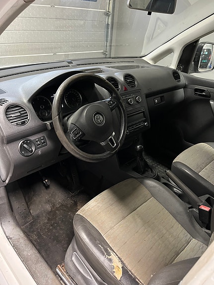 Volkswagen Caddy Maxi 13 of 17