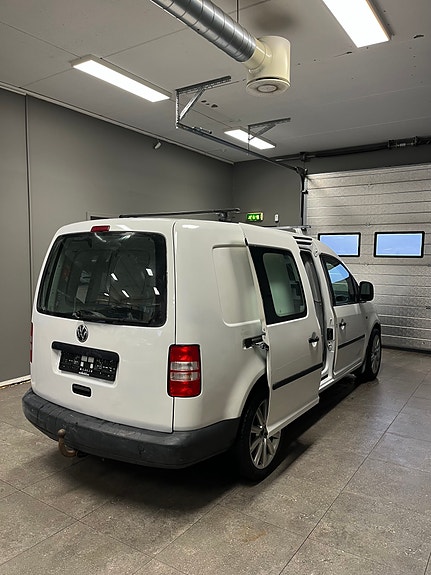 Volkswagen Caddy Maxi 8 of 17