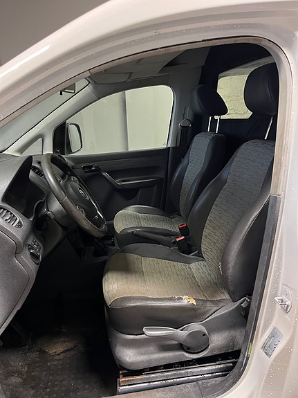 Volkswagen Caddy Maxi 12 of 17